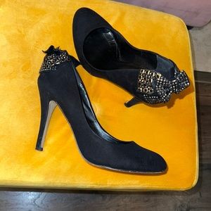 Call it spring “estiennett” 8 sparkly bow pump